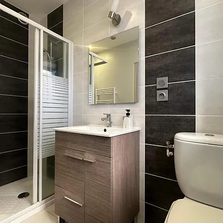 Equipe, Travail Et Detente Au Puy