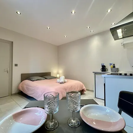 équipé, Travail Et Détente Au Puy