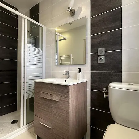 Equipe - Travail & Detente Au Puy Apartament *